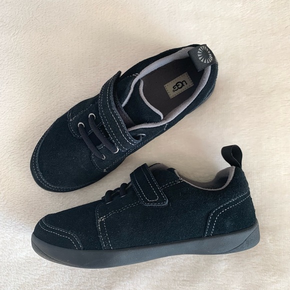 UGG Black K Kegan Shoes•Size 3•NEW - Picture 2 of 7